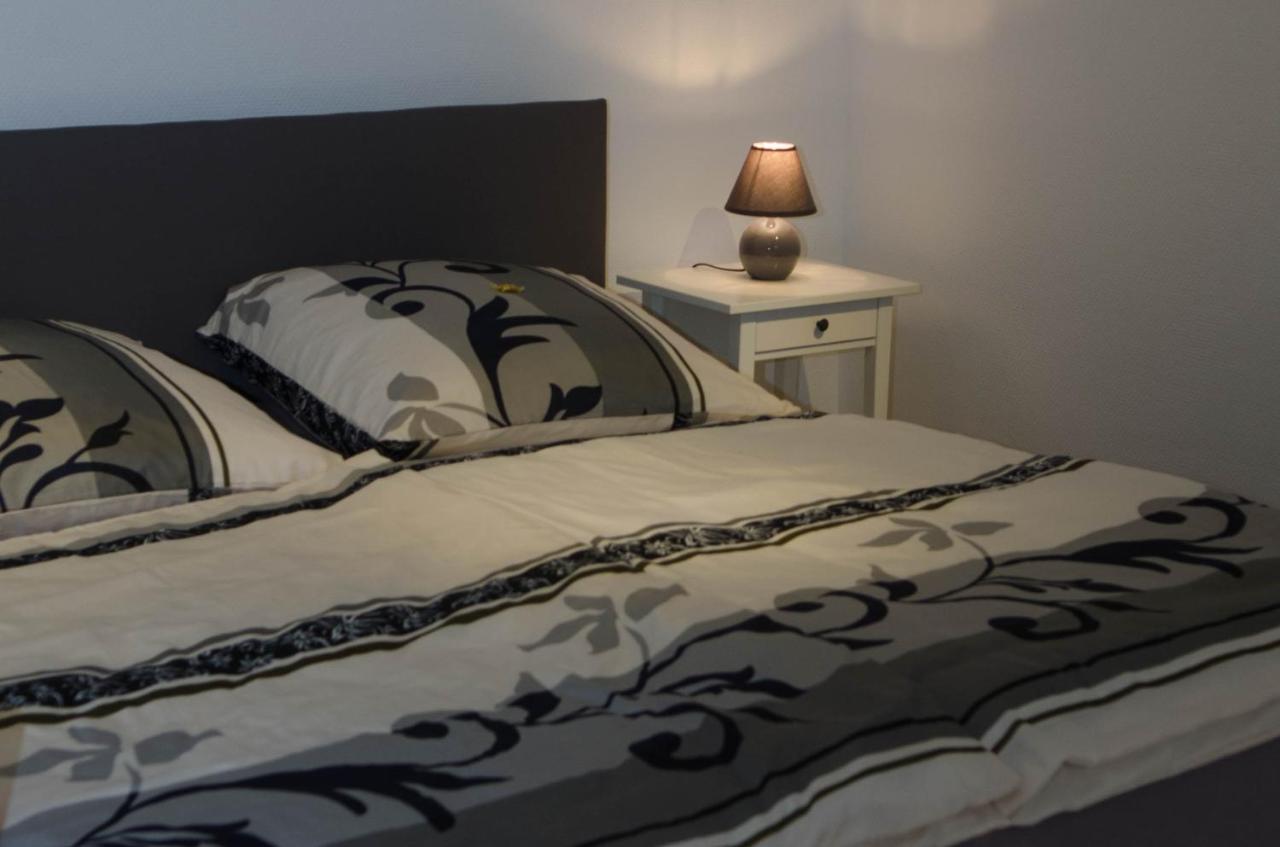 Ferienwohnung Auf Dem Hofe บัดลังเงนซัลซา ภายนอก รูปภาพ